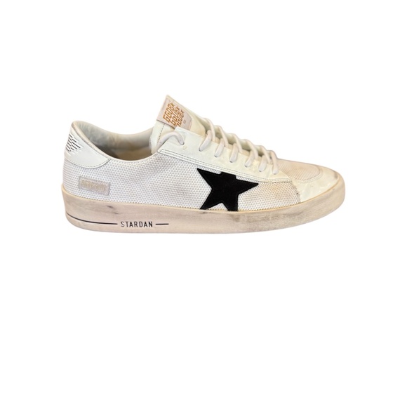 Mens, Golden Goose Stardan with Black Star. Color: White, Size: 11 - Picture 2 of 8